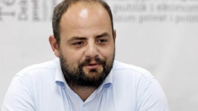 Arrestohet koordinatori i Lëvizjes Vetëvendosje në Tiranë