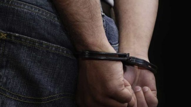 Me kokainë poshtë sediljes, arrestohet 30-vjeçari në…