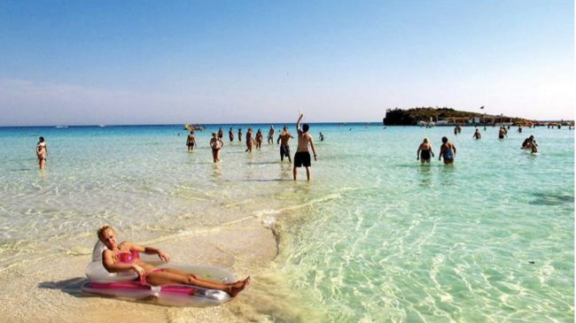 Qipro do të mbulojë shpenzimet e turistëve…