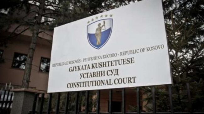 Kosovë/ Gjykata Kushtetuese pezullon dekretin e Thaçit…
