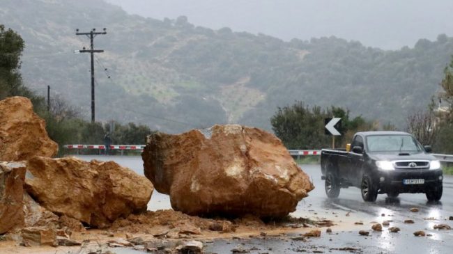 FOTO/ Tërmeti në Kretë shkakton mini “tsunami”…