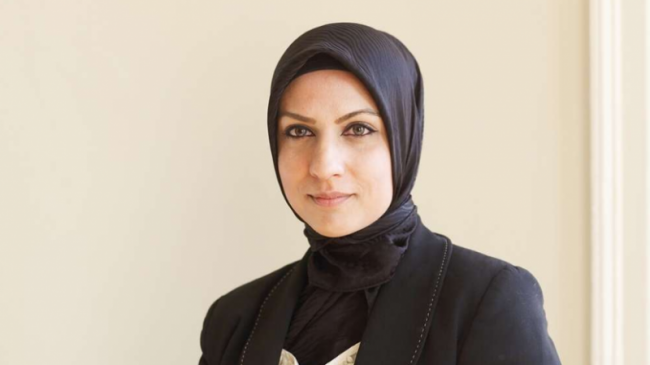 Gruaja myslimane bëhet gjyqtarja e parë në…