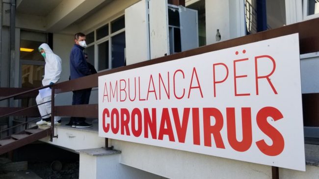 Zbulohen 13 raste të reja me koronavirus…
