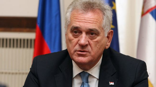 Aksidentohet ish-presidenti i Serbisë, teksa shkonte për…