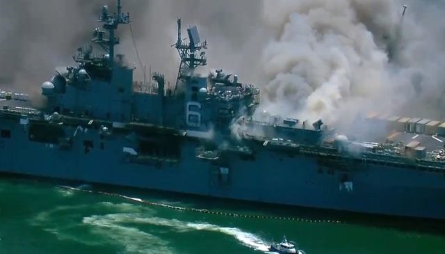Shpërthim i fortë në anijen amerikane/ Detajet