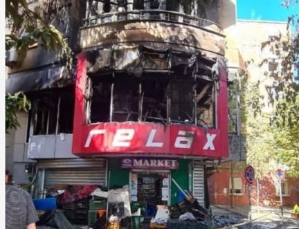 Dy zjarre gjatë natës në Tiranë… lokali…