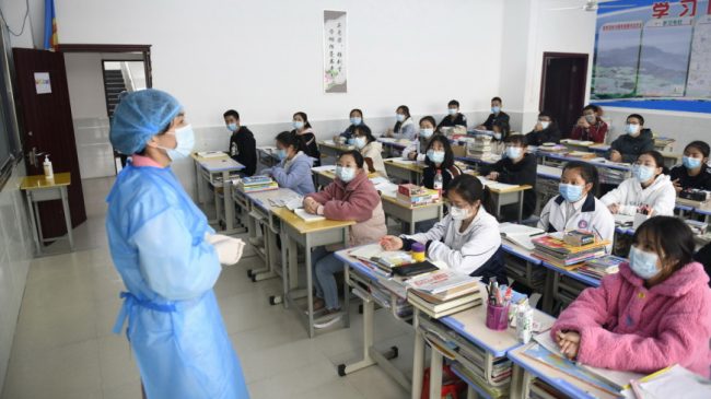 Wuhan hap shkollat – Pas pândemisë, Kina…