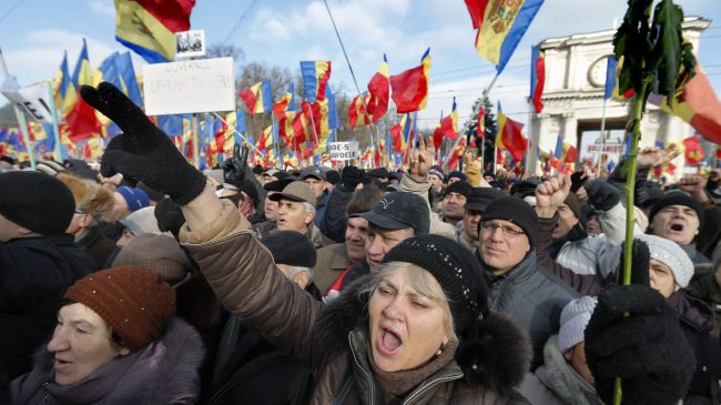 Protesta masive në Moldavi/ Kërkohen zgjedhje të&hellip;