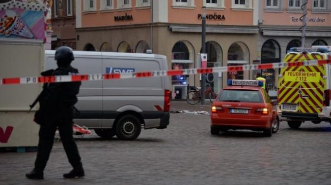 Gjermania tronditet nga sulmi me makinë, raportohen&hellip;