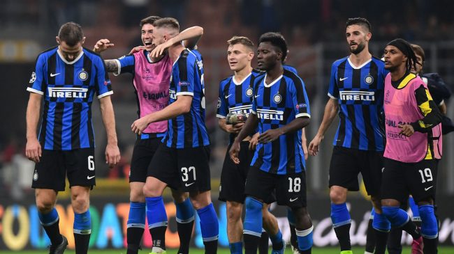 Milani gjunjëzohet para Interit, lufta për titull…