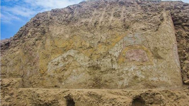 Gjendet në Peru murali i rrallë antik,…