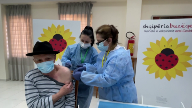 Nëshkruhet marrëveshja, Shqipëria do të sigurojë vaksinat…