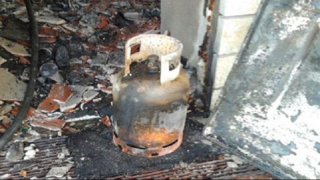 Shpërthen bombola e gazit në Devoll, lëndohen…