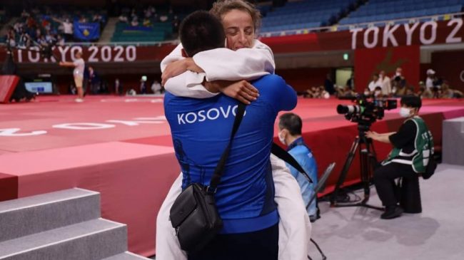 Xhudistja kosovare Distria Krasniqi fiton medalje ari…