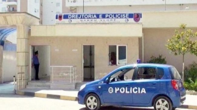 Policia e Vlorës ndëshkon pronarin e lokalit…