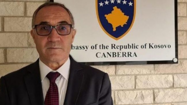 Ambasadori shqiptar ‘në hall’: Më mbaroi mandati,…