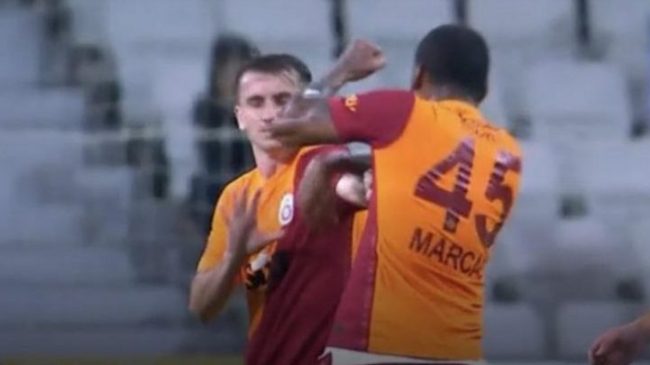 Dy futbollistët e Galatasaray zihen me grushte…