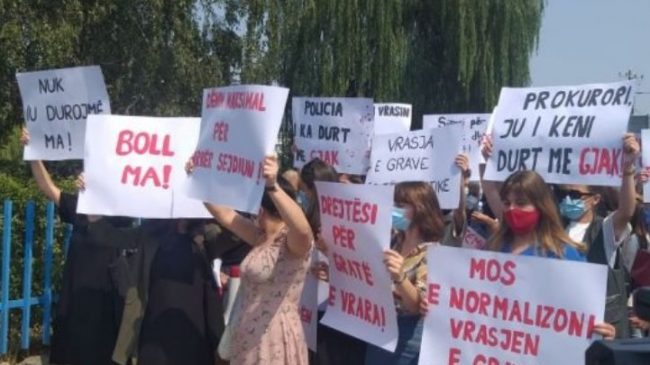 “Drejtësi për gratë e vrara”, nis protesta…
