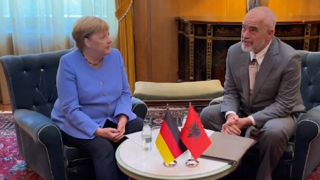 Përfundon takimi mes Merkel dhe Ramës, nis…