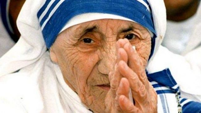Sot dita e shenjtërimit të Nënë Terezës