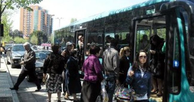 Përgjysmimi i numrit të urbanëve në Tiranë…