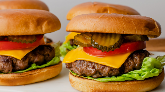 Kimikati i gjetur në hamburgerë lidhet me…