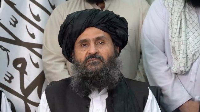 Talebanët e emëruan kryeministër në Afganistan, Akhund:…