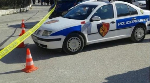 E rëndë në Durrës| Makina e policisë…