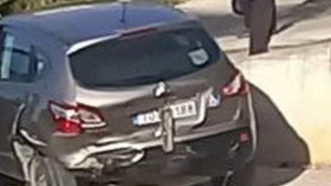 Përplasen dy makina në Sarandë, plagoset një…