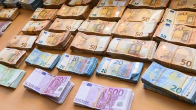 Sekustrohen 20 mijë euro në Kakavijë, e…