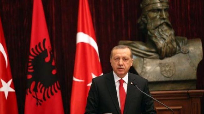 “Erdogan erdhi si Vuçiç kur vizitoi Kosovën…