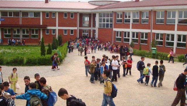 Mësimi në Kosovë nis një muaj me…