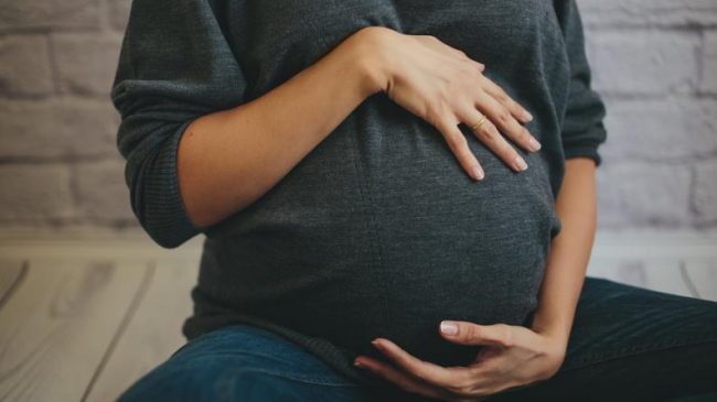 Kosovë, gruaja mbetet shtatzëne pas përdhunimit