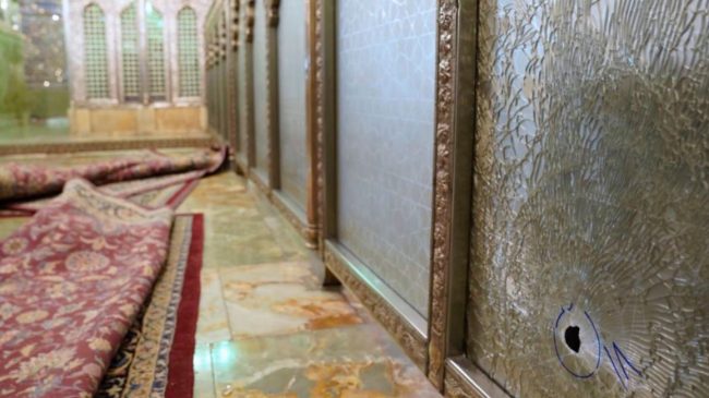 Sulmi në një faltore në Iran, raportohen…