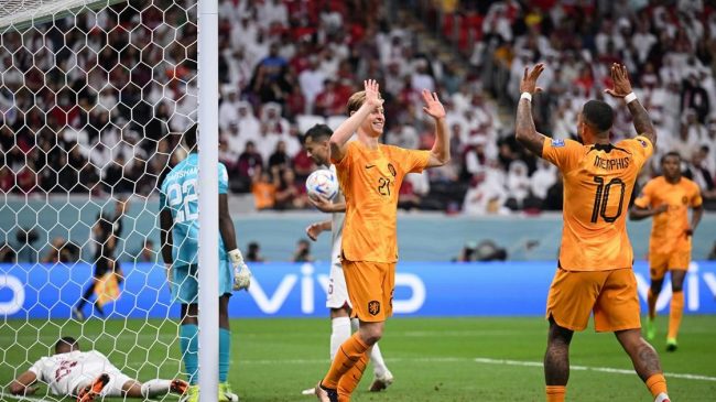 Hollanda siguron fitoren, Katar performancë të dobët