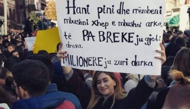 Të rinjtë shqiptarë kanë vështirësi të paguajnë…