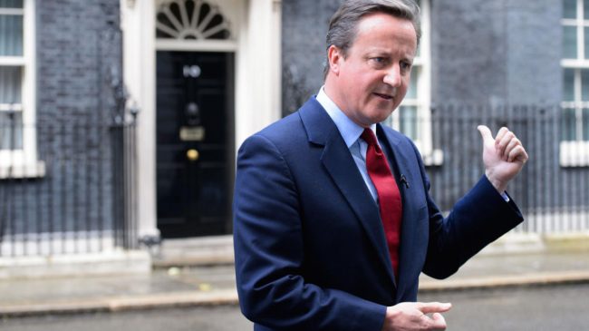 Rikthimi i ish-kryeministrit David Cameron në politikë…