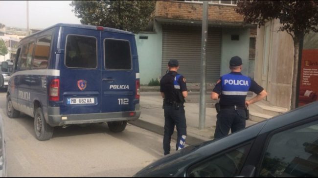55-vjeçari i jep fund jetës duke u&hellip;