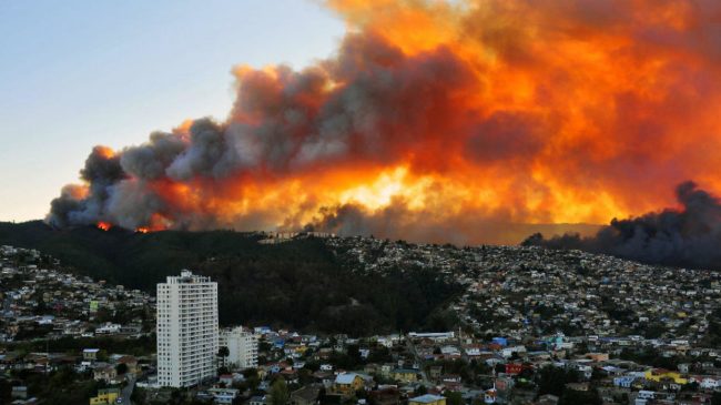 Zjarret në Kili: Të paktën 112 të…