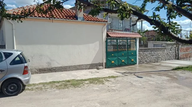 Gjendet pa shenja jete 50 vjeçari në&hellip;