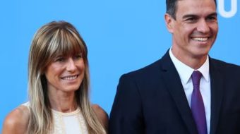 Gruaja nën hetim për korrupsion, kryeministri spanjoll…