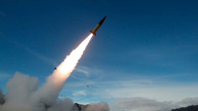 Agresioni rus, SHBA-ja i dërgon Ukrainës raketa…