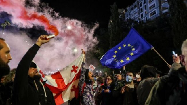 BE dhe NATO thirrje Gjeorgjisë: Tërhiq ligjin…