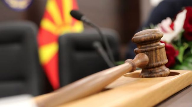 I akuzuar për rryshfet, arrestohet gjykatësi suprem&hellip;