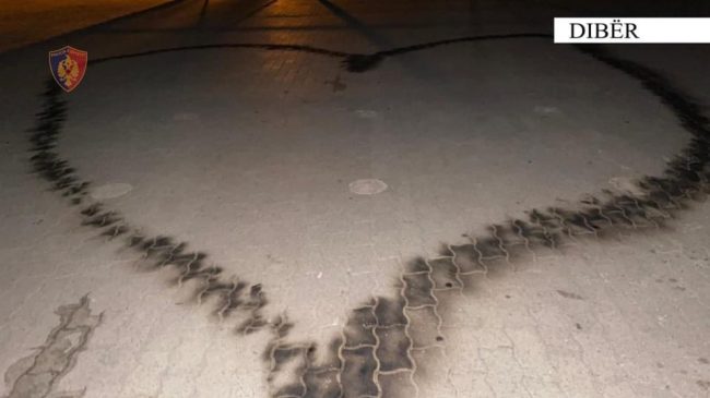 Zemër me fishekzajrre, policia i ‘prish festën’&hellip;