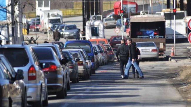 Kolona mbi 1 kilometër, ja sa gjatë&hellip;