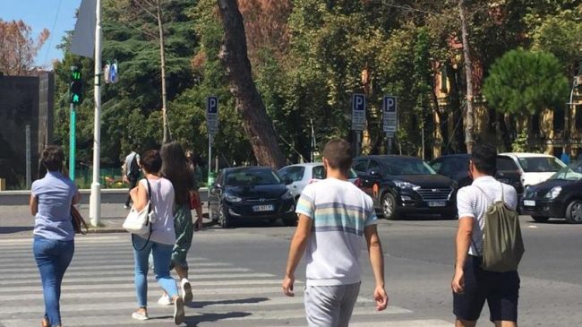 Në Shqipëri bie numri i të rinjve&hellip;