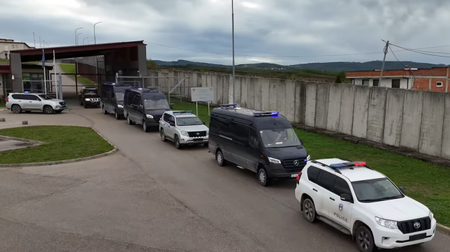 Si transportohen të burgosurit me rrezikshmëri të&hellip;