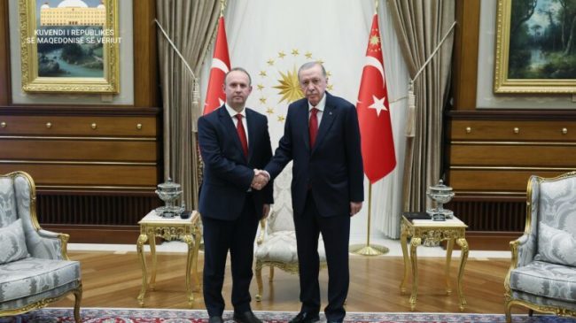 Gashi takon presidentin turk Erdogan: Të përkushtuar&hellip;
