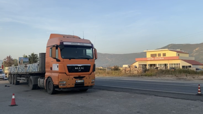 58-vjeçari përplaset për vdekje nga kamioni pasi&hellip;
